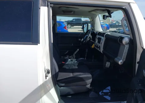 2010 Toyota Fj Cruiser from USA, damaged, VIN JTEBU4BF4AK076859